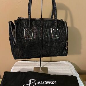 B. Makowsky Whitney LRG Leather Snake Embossed